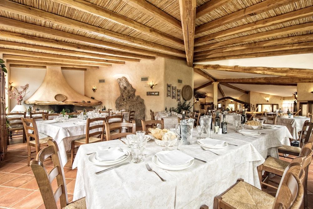 Tenuta Pilastru Country Resort & Spa Arzachena Exterior photo